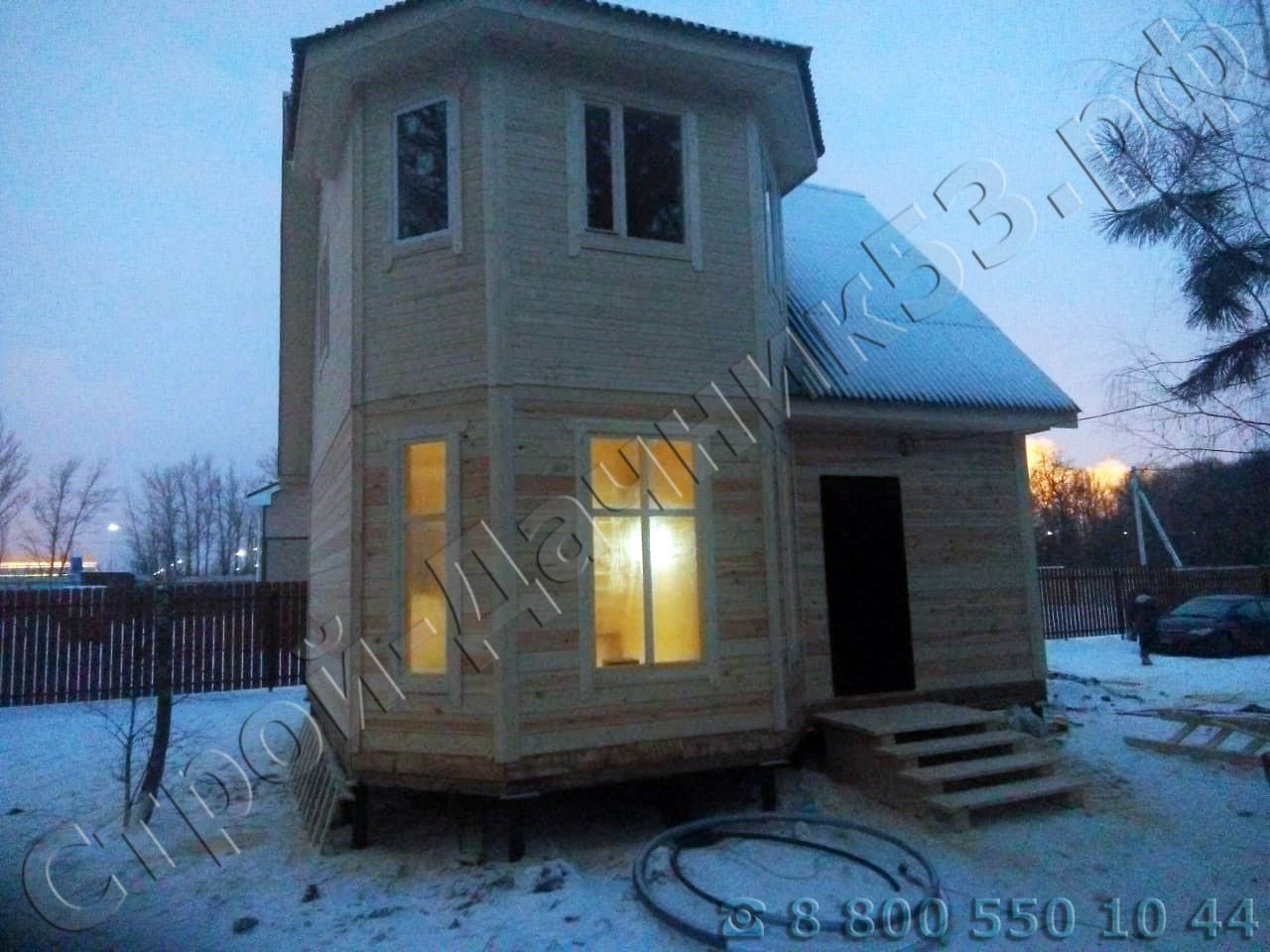 Двухэтажный дом из профилированного бруса, площадь дома 80 м², размер 7 × 7 м, построен в деревне Ростовцы, Московская область, городской округ Кашира